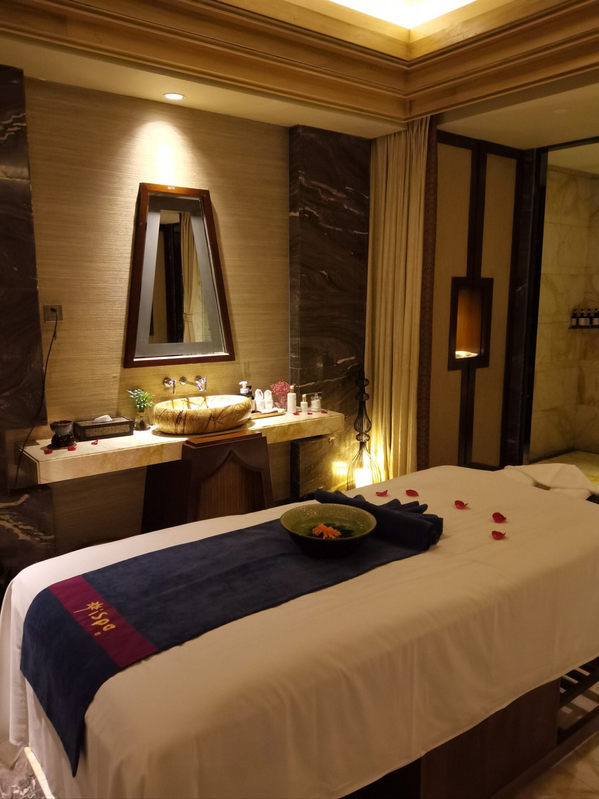 Professional massage setting